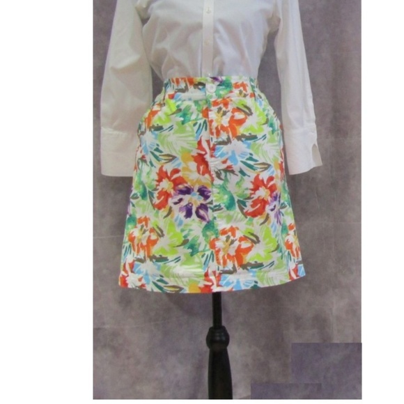 Christopher & Banks Pants - Christopher & Banks Tropical Skort Size 8